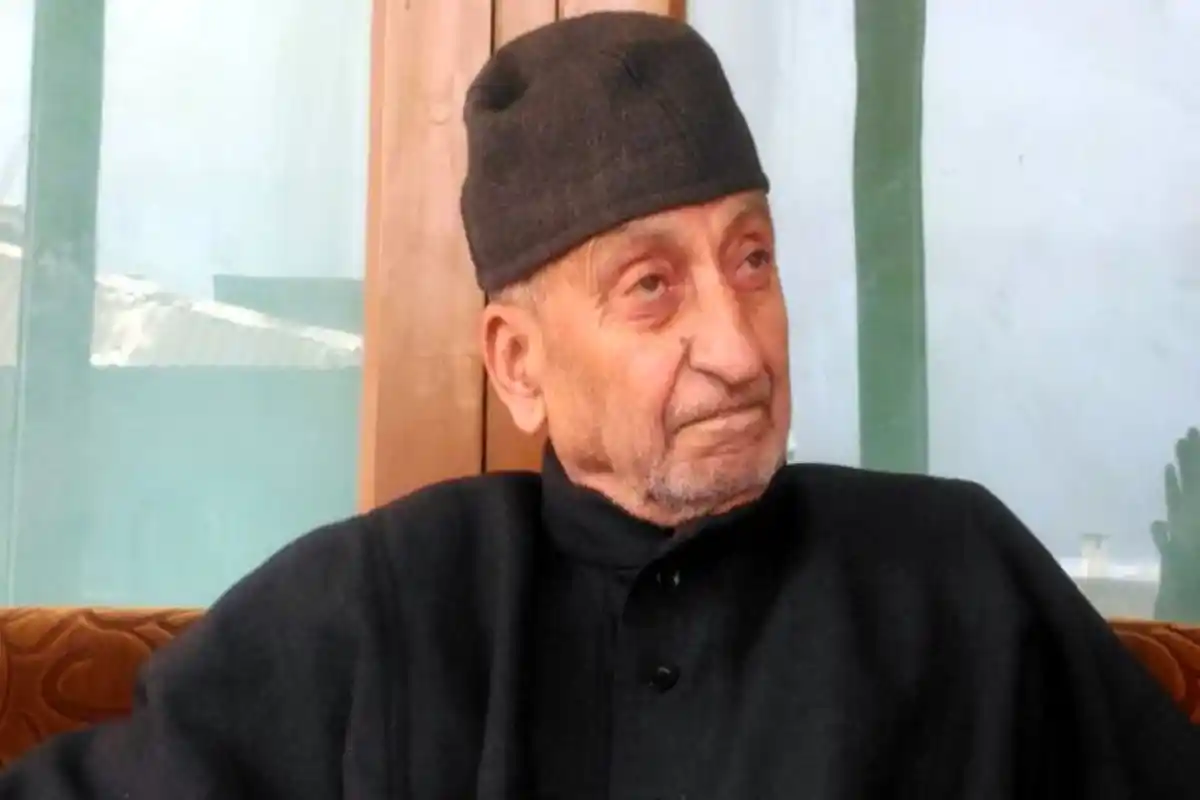 معروف رہنما پروفیسر عبدالغنی بٹ انتقال کرگئے