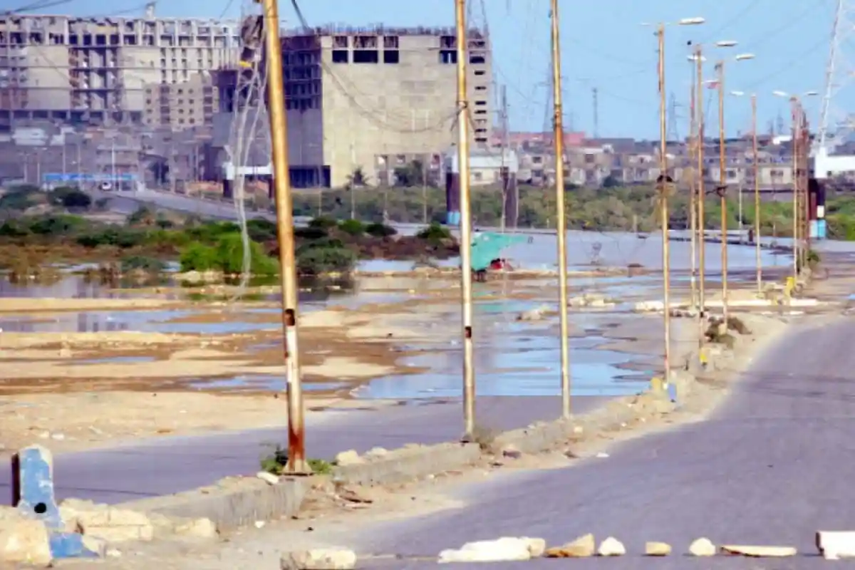 کورنگی کازوے کو چھوٹی ٹریفک کے لیے کھول دیا گیا