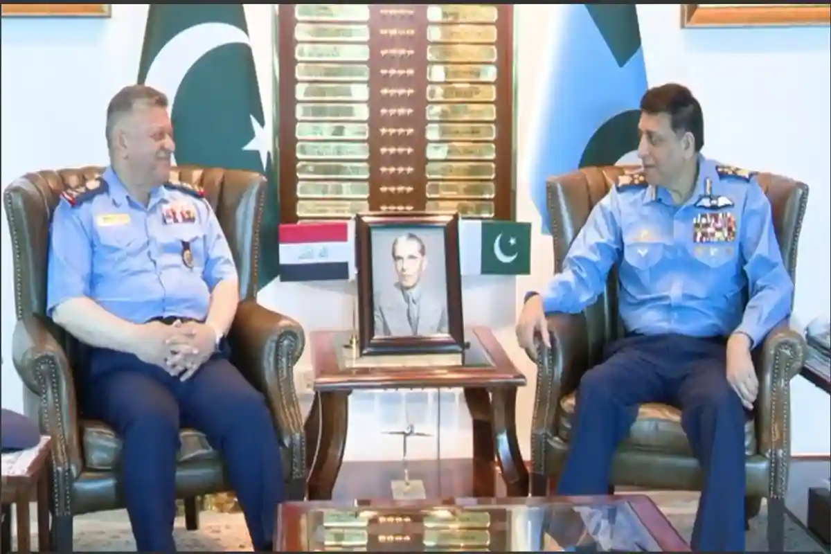 کمانڈر عراقی فضائیہ کی ایئرچیف مارشل سے ایئرہیڈ کوارٹرز میں ملاقات