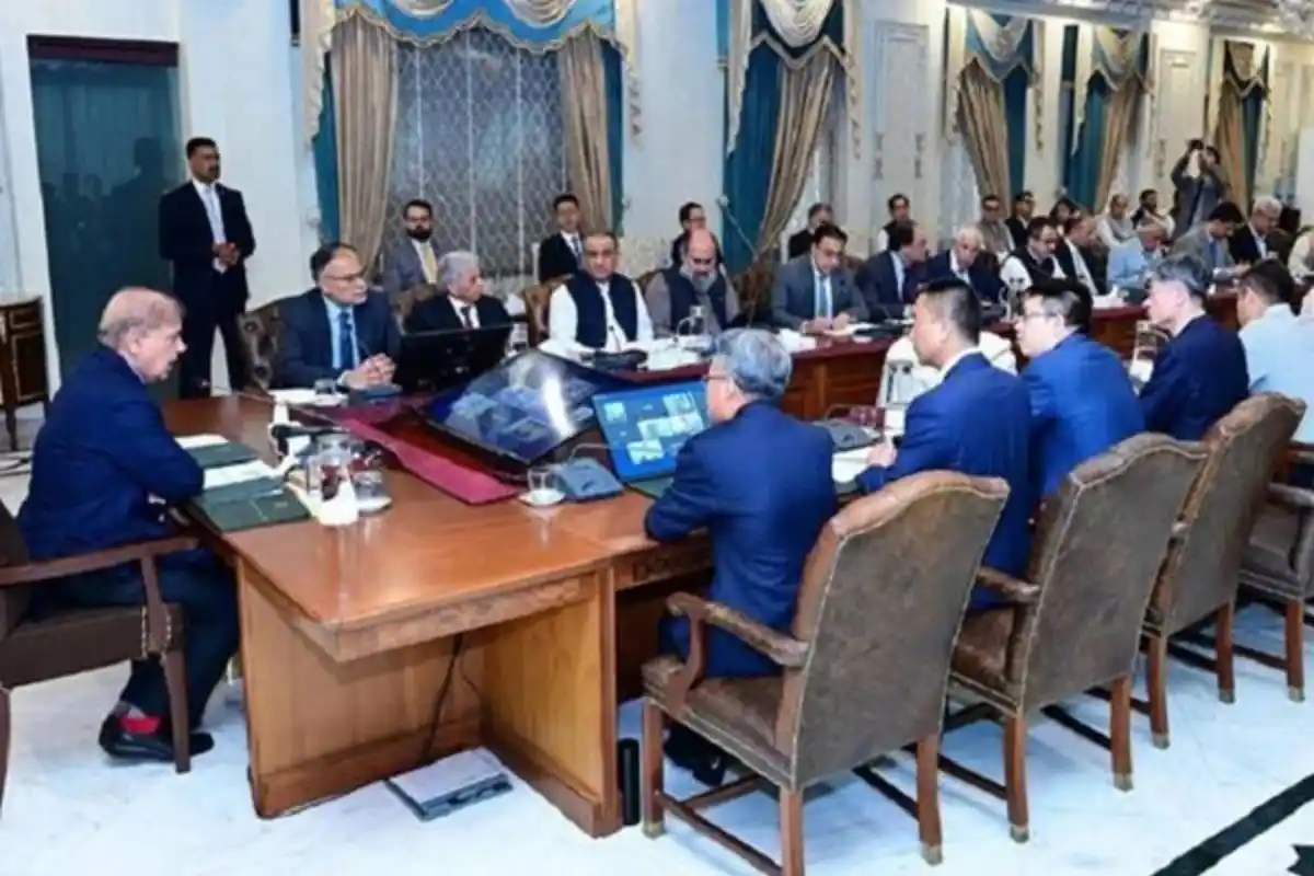 وفاقی حکومت کے قرضے ملکی تاریخ کی نئی بلند ترین سطح پر پہنچ گئے