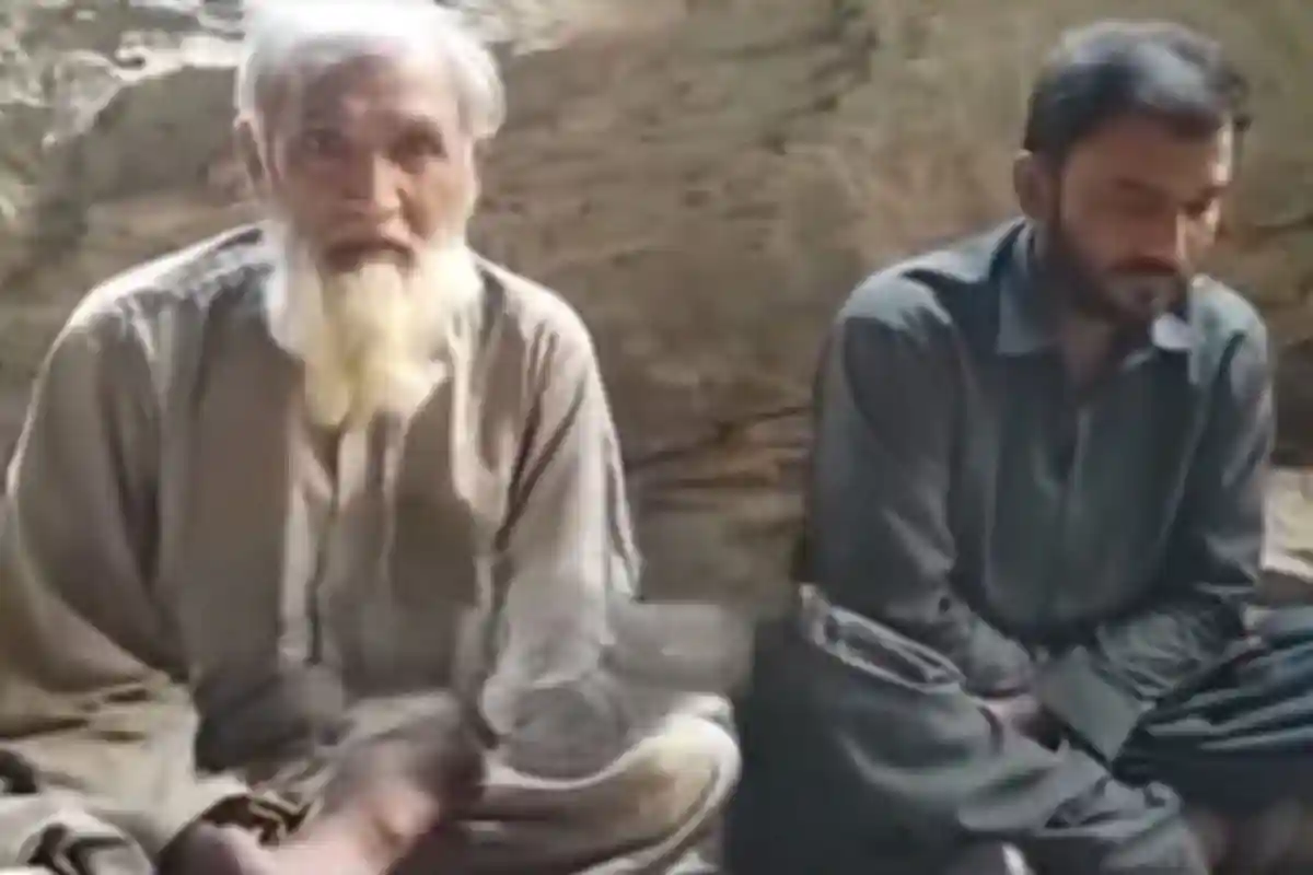 مغوی اسسٹنٹ کمشنر زیارت محمد افضل کو بیٹے سمیت قتل کردیا گیا