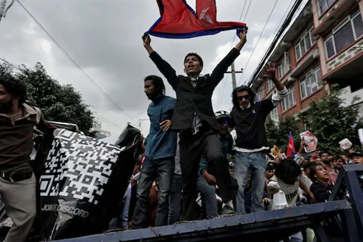 نیپالی وزیراعظم نے پرتشدد مظاہروں کے بعد عہدے سے استعفیٰ دیدیا