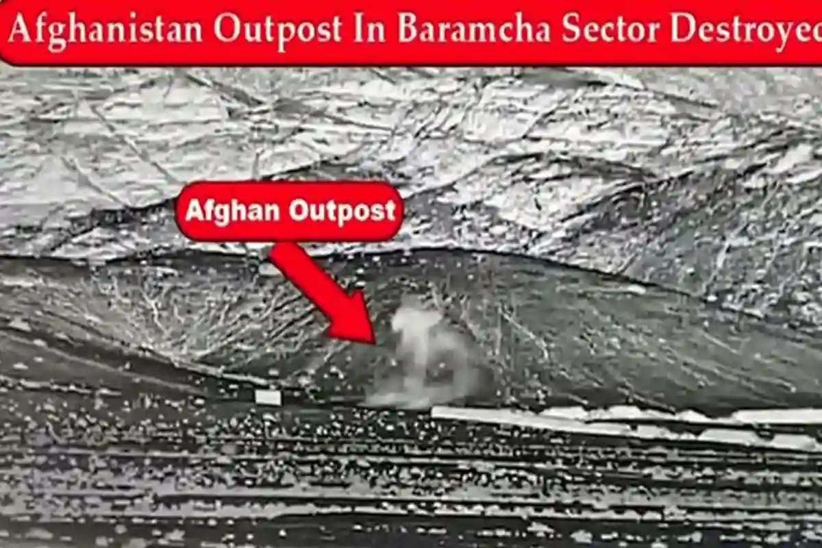 pakistan-army-captures-19-check-posts-hoists-national-flag-on-security-posts-several-afghans-killed-and-flee