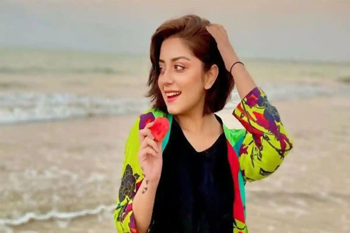 Alizeh Shah once again deactivated from Instagram, deleted all photos and posts