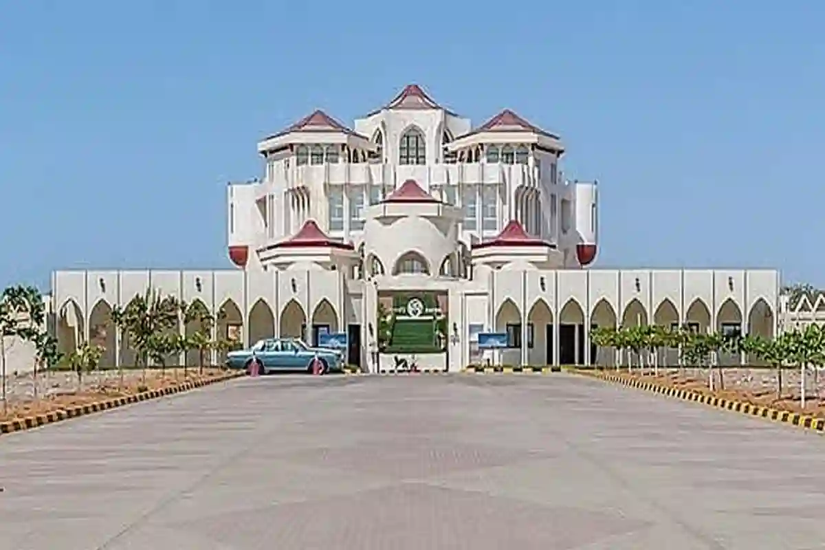 متحدہ عرب امارات میں بھوتوں کا محل فروخت کے لیے پیش