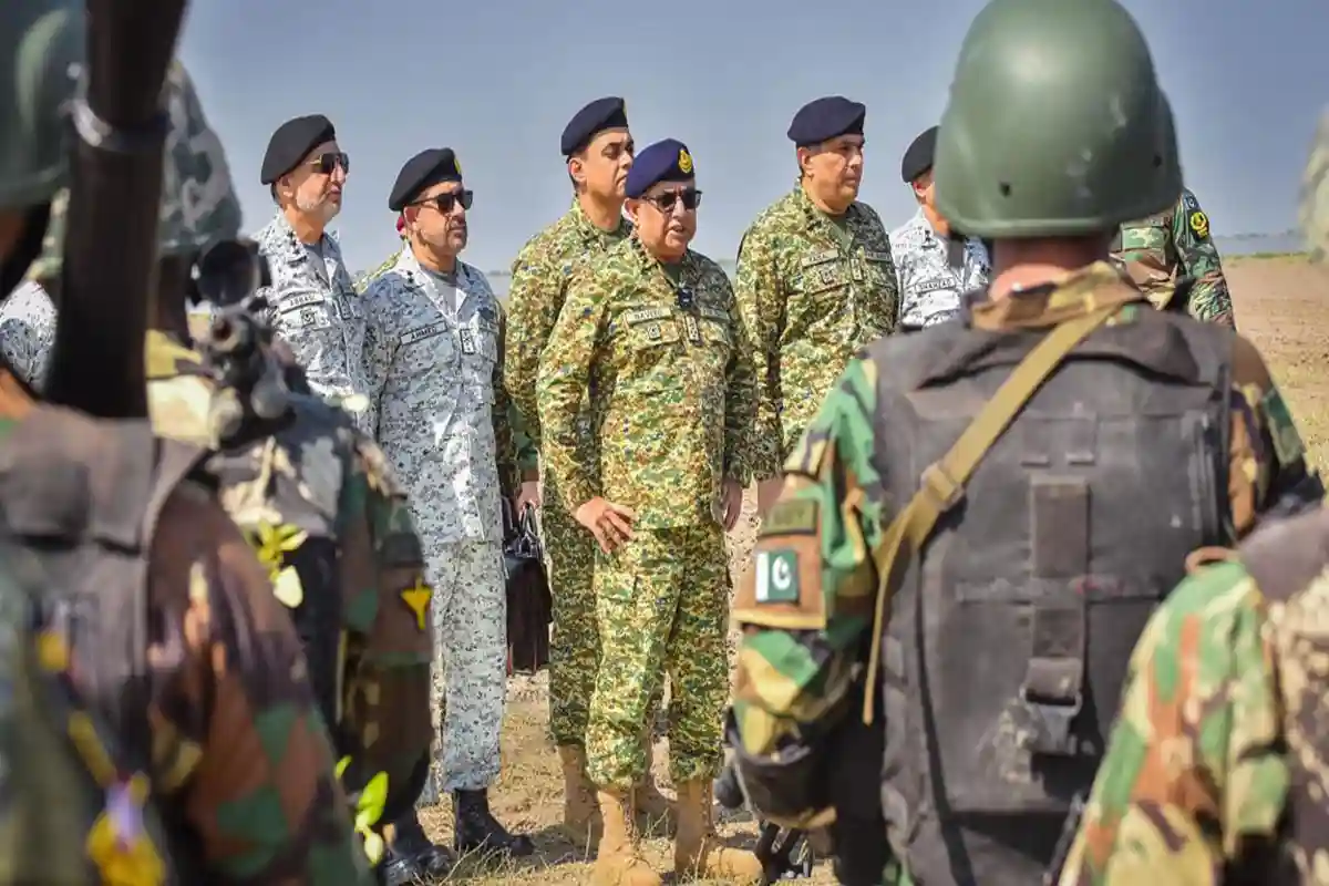 ملک کی سمندری حدود کا دفاع کرنا جانتے ہیں، سربراہ پاک بحریہ