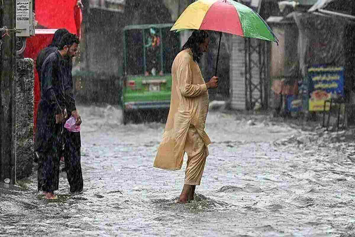 پنجاب بھر میں موسلا دھار بارش جاری، منگلا ڈیم فل ہوگیا، سیلابی صورتحال کا خدشہ