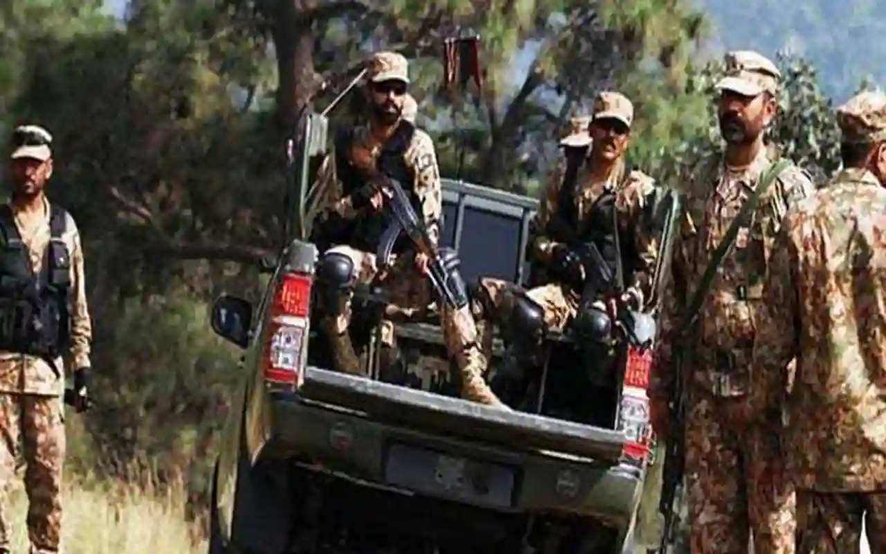 Security forces operation in Tank, 8 Indian-sponsored Khawarij killed