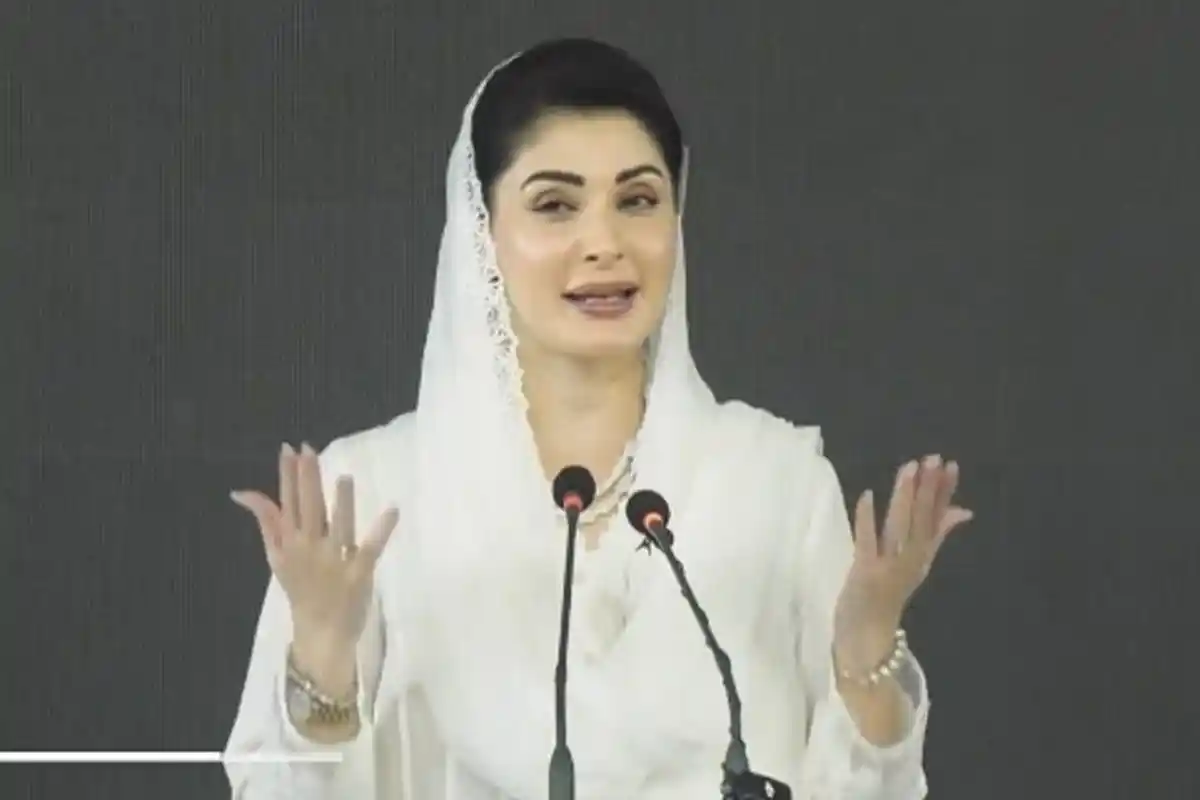وزیر اعلیٰ مریم نواز نے پاکپتن میں الیکٹرک بس سروس کا افتتاح کردیا