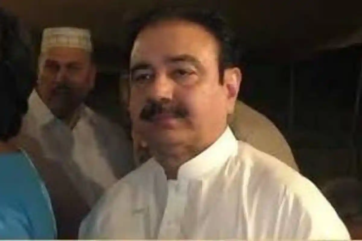 لاہور: معروف گینگسٹر طیفی بٹ پولیس حراست میں اپنے ہی ساتھیوں کی فائرنگ سے ہلاک