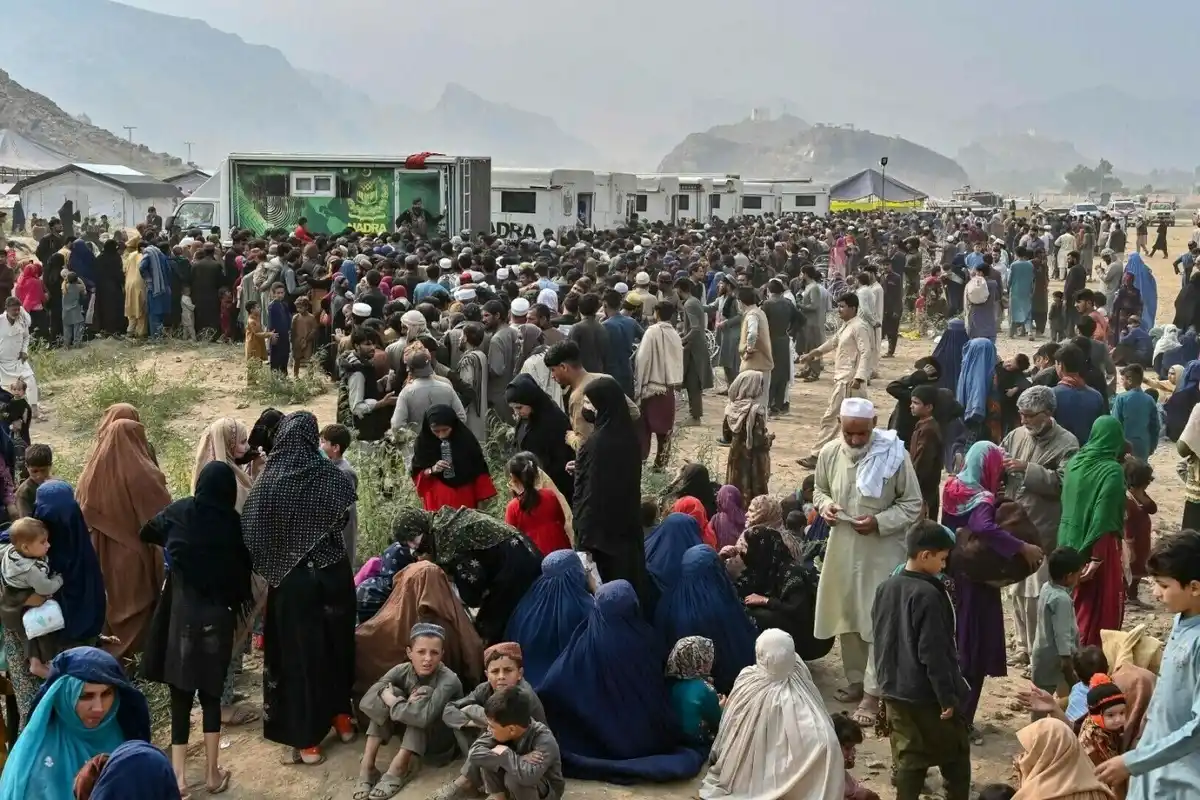 افغان مہاجرین کی باوقار وطن واپسی، حکومتِ پاکستان کا انسانی ہمدردی پر مبنی تاریخی اقدام
