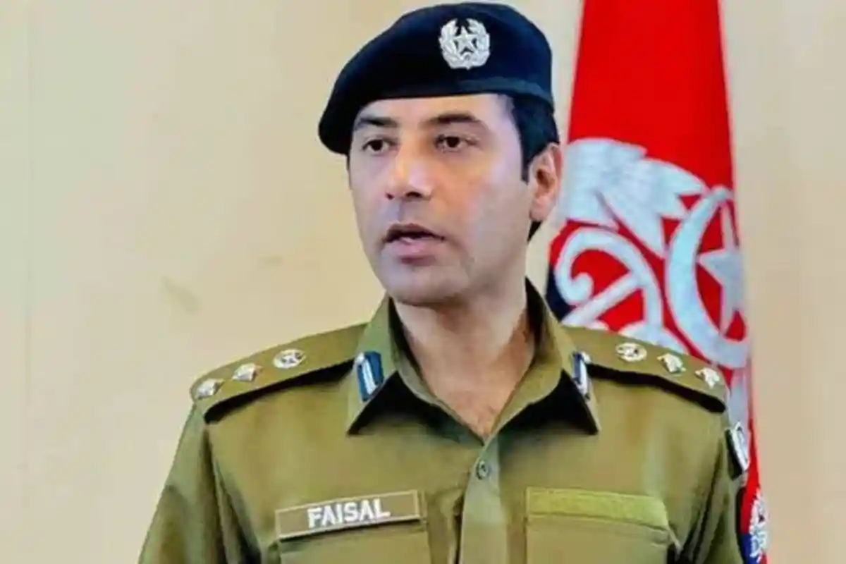 سعد رضوی فرار ہیں، جلد قانون کے کٹہرے میں لائیں گے، ڈی آئی جی آپریشنز لاہور