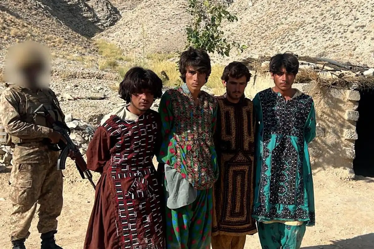 سکیورٹی فورسز کا ضلع خضدار میں آپریشن، فتنہ الہندوستان کے 4 دہشتگرد گرفتار