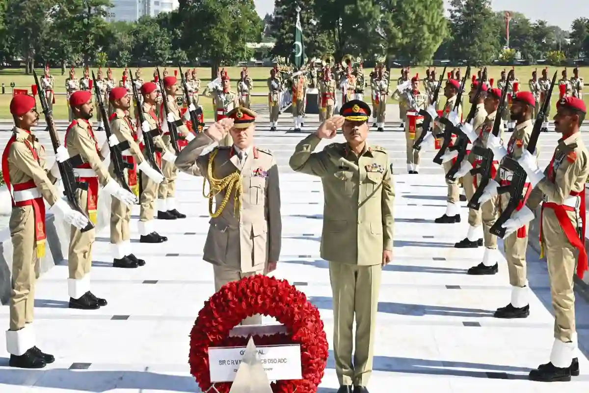 فیلڈ مارشل عاصم منیر سے برطانوی چیف آف دی جنرل اسٹاف کی ملاقات