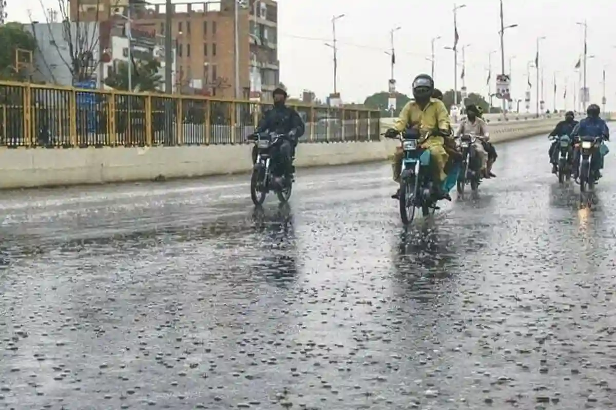 گرج چمک کے ساتھ شدید بارشوں کی پیشگوئی