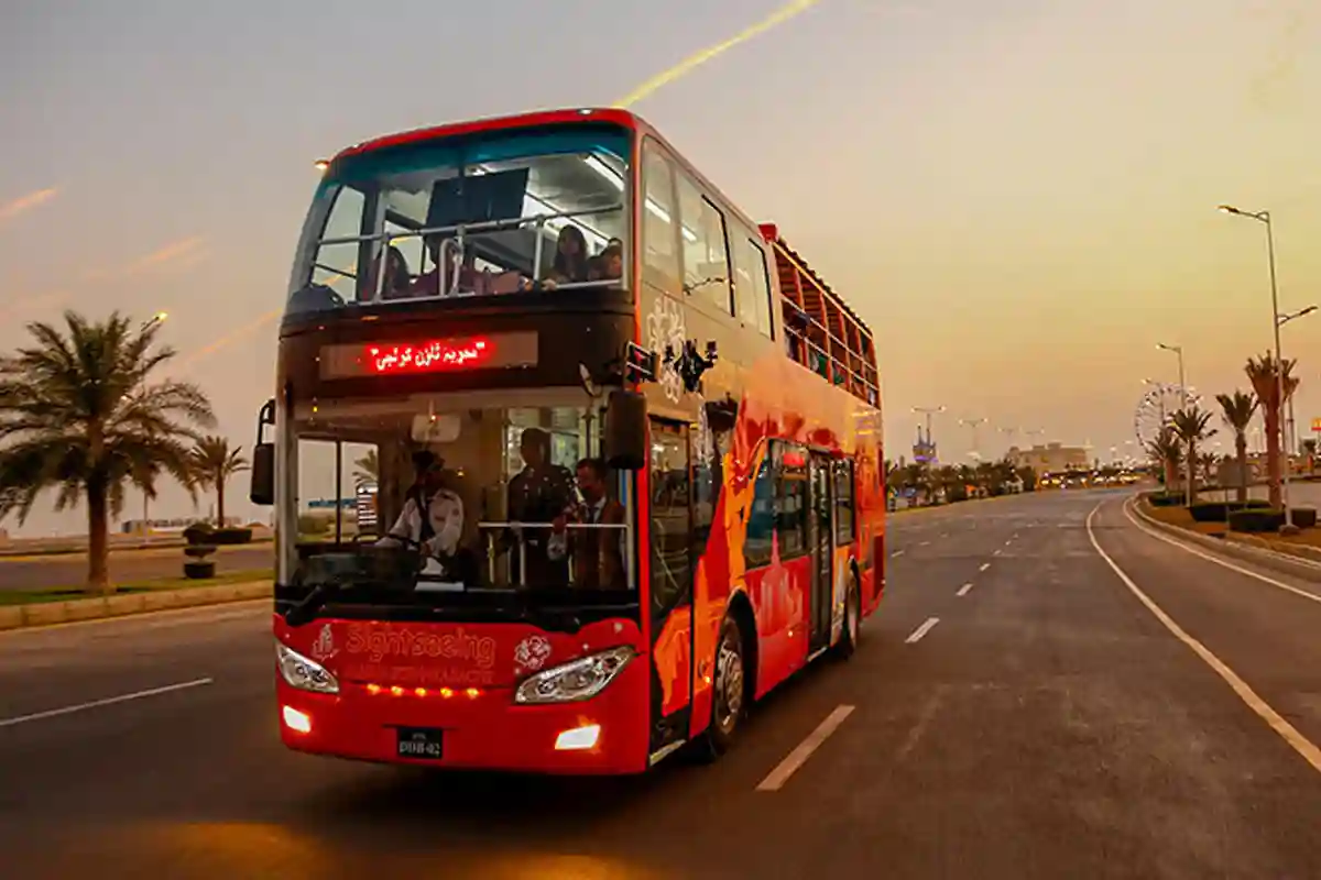 کراچی میں ڈبل ڈیکر اور نئی الیکٹرک بسیں کب آ رہی ہیں؟ مکمل تفصیلات سامنے آگئیں