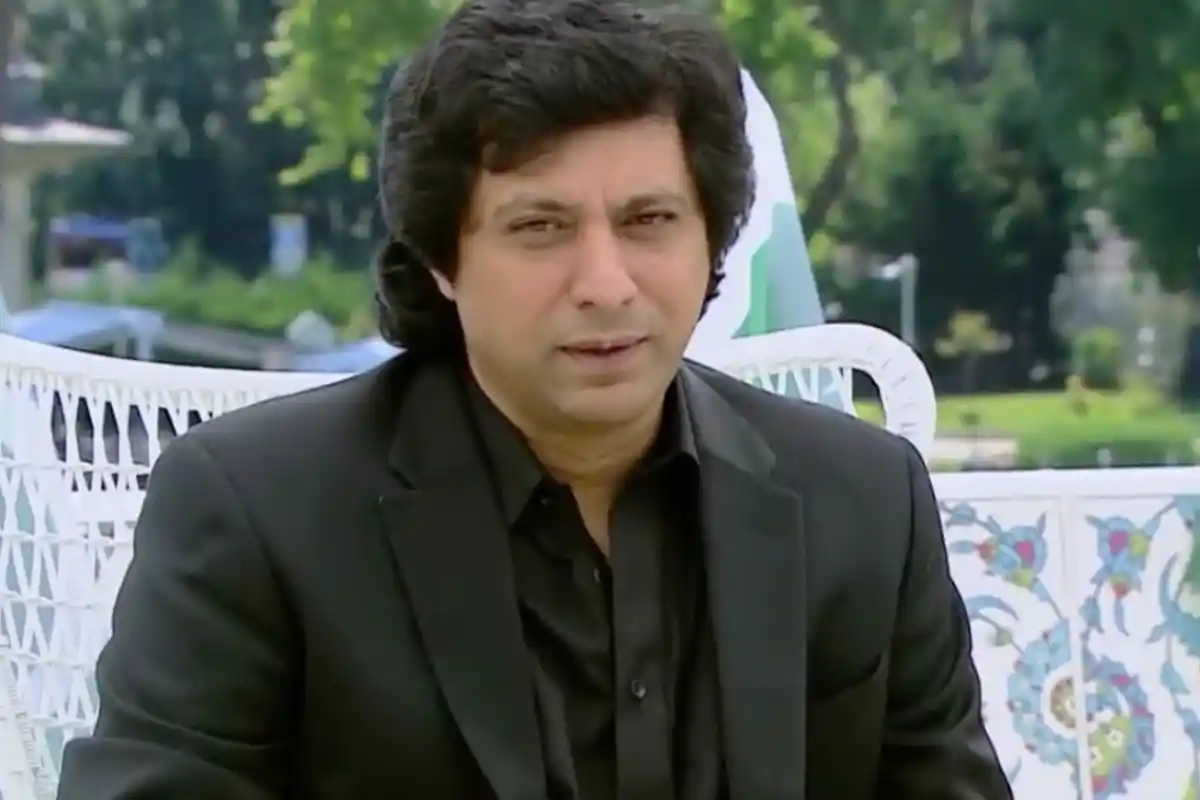 مزدور کی 4 لاکھ تنخواہ؟ جواد احمد کے بیان پر سوشل میڈیا پر تبصروں کی برسات