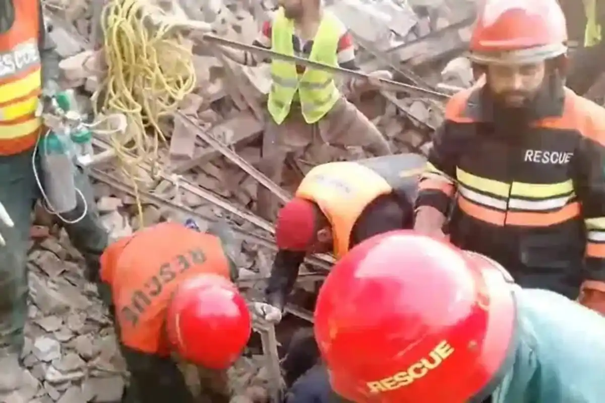 فیصل آباد: کیمیکل فیکٹری میں بوائلر پھٹنے سے خوفناک دھماکا، 20 افراد جاں بحق جبکہ متعدد زخمی