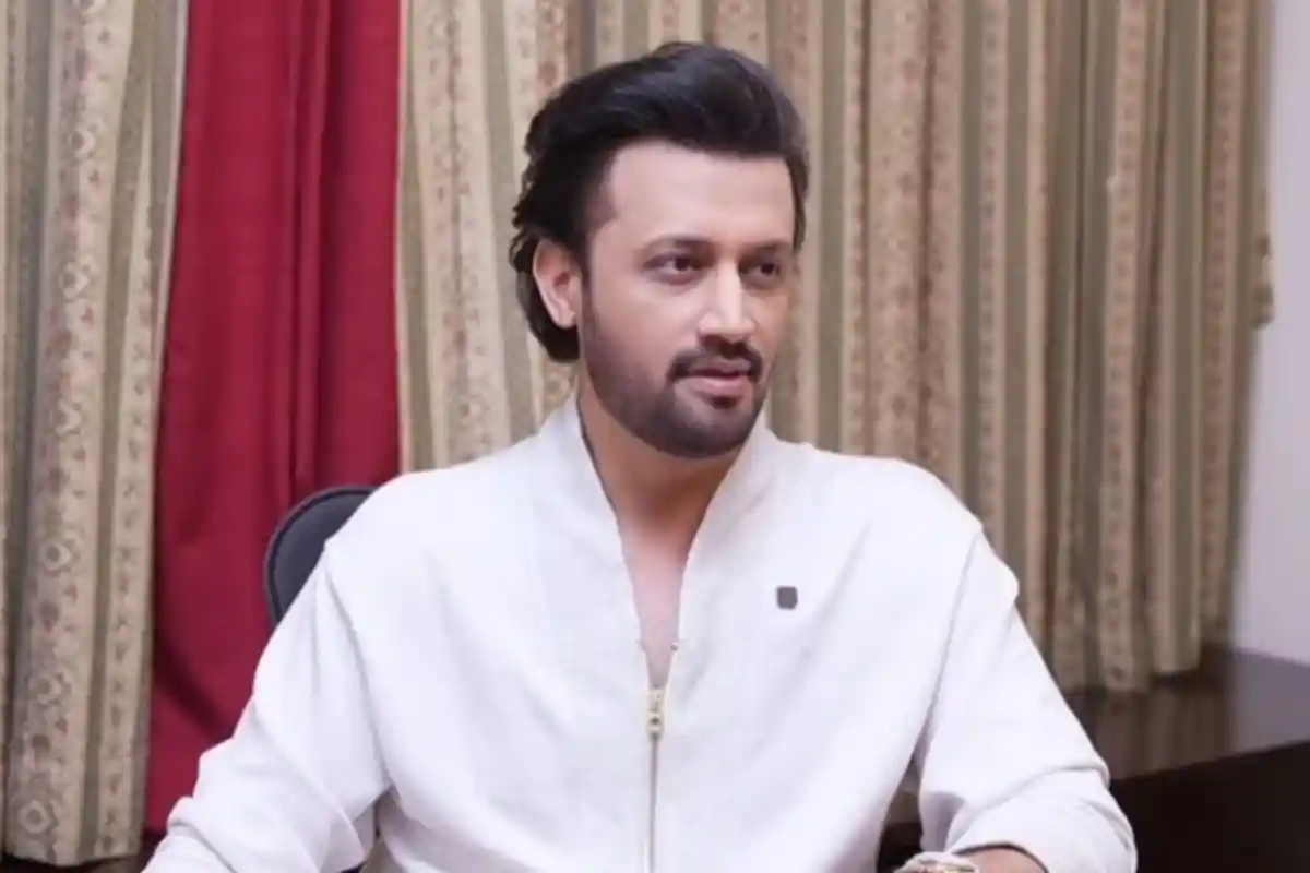 کیا عاطف اسلم انٹرویوز کے لیے بھاری معاوضہ لیتے ہیں؟