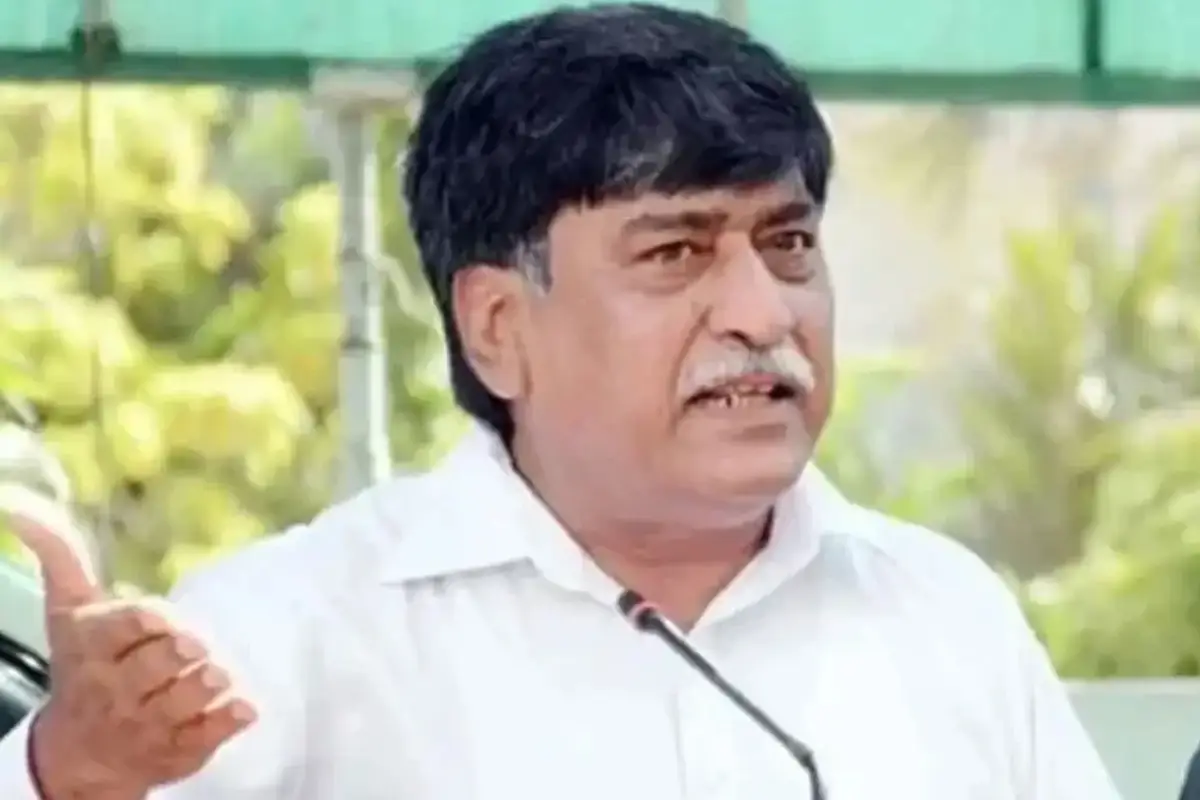 انسداد دہشت گردی عدالت نے آفاق احمد کو بری کر دیا