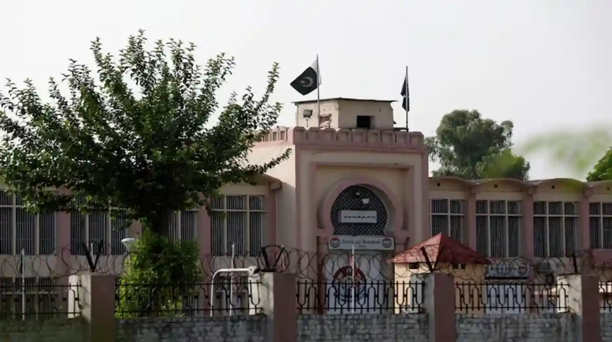 اڈیالہ جیل کے نواحی علاقے ریڈ زون قرار، سیکیورٹی مزید سخت