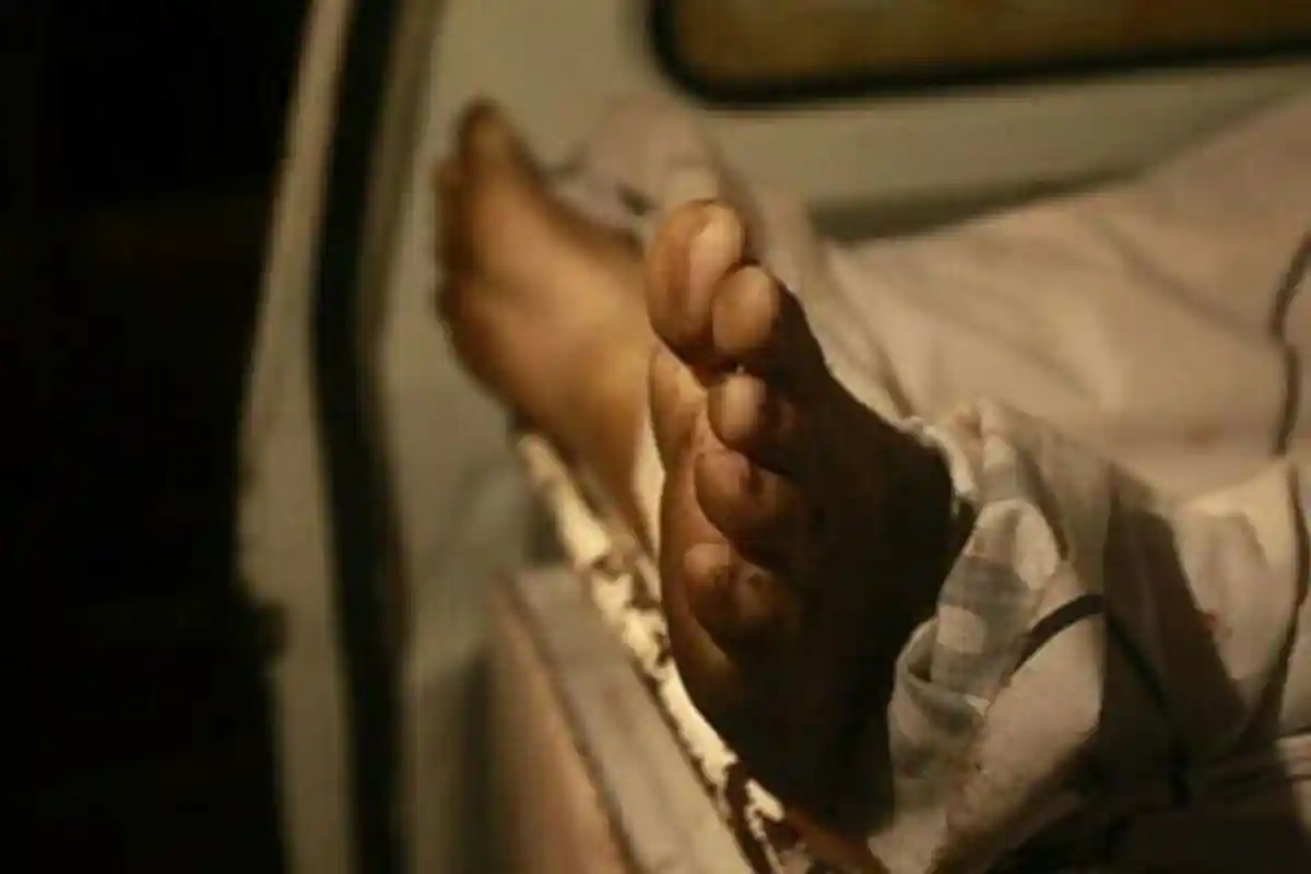 رواں سال کھلے مین ہولز اور نالوں میں گر کر کتنی قیمتی جانیں ضائع ہوئیں؟ تشویشناک اعداد و شمار جاری