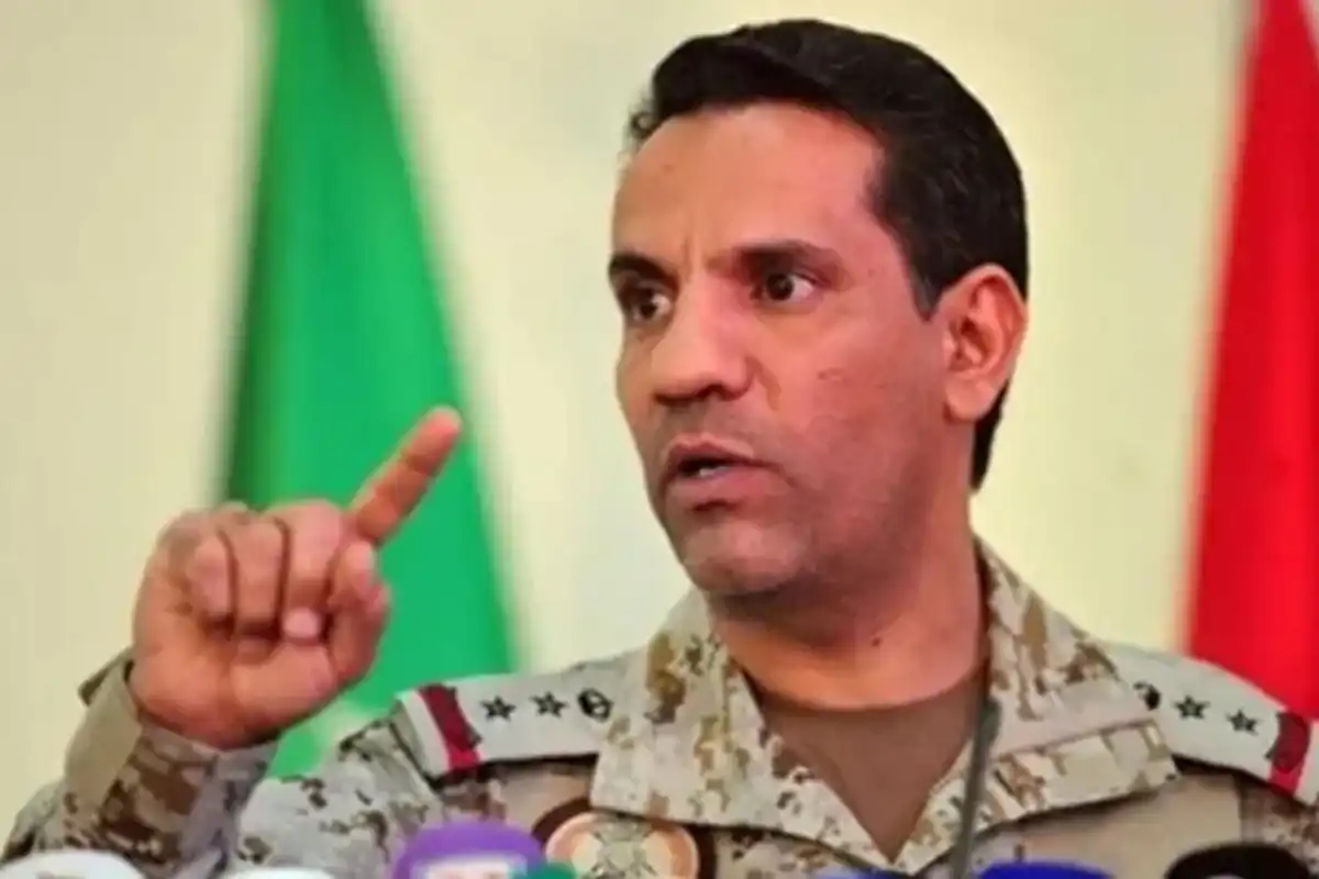 متحدہ عرب امارات سے یمنی بندرگاہ پر آنے والے سامان میں اسلحہ اور گولہ بارود موجود تھا؛ عرب اتحاد