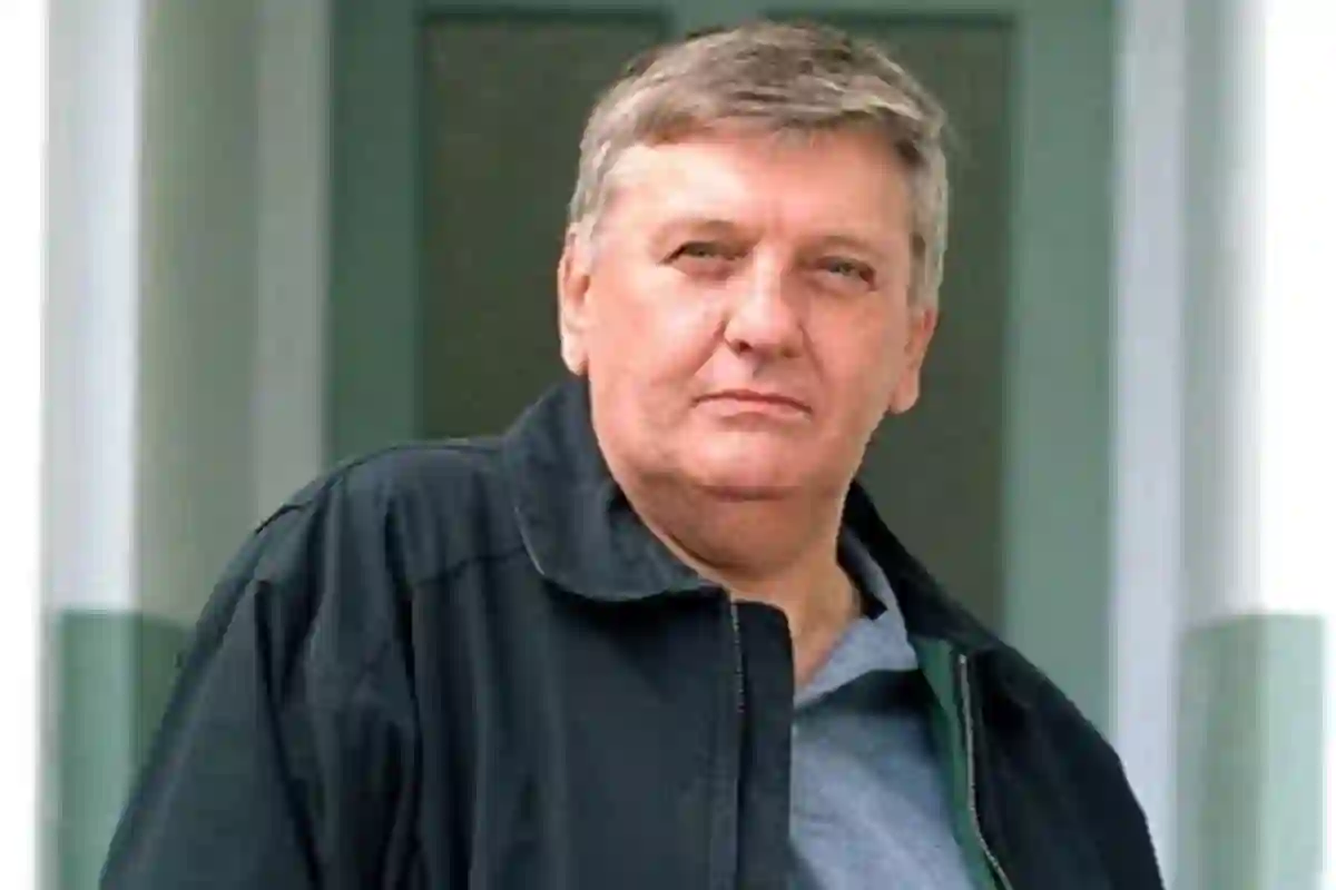 لیجنڈری اداکار 92 برس کی عمر میں چل بسے