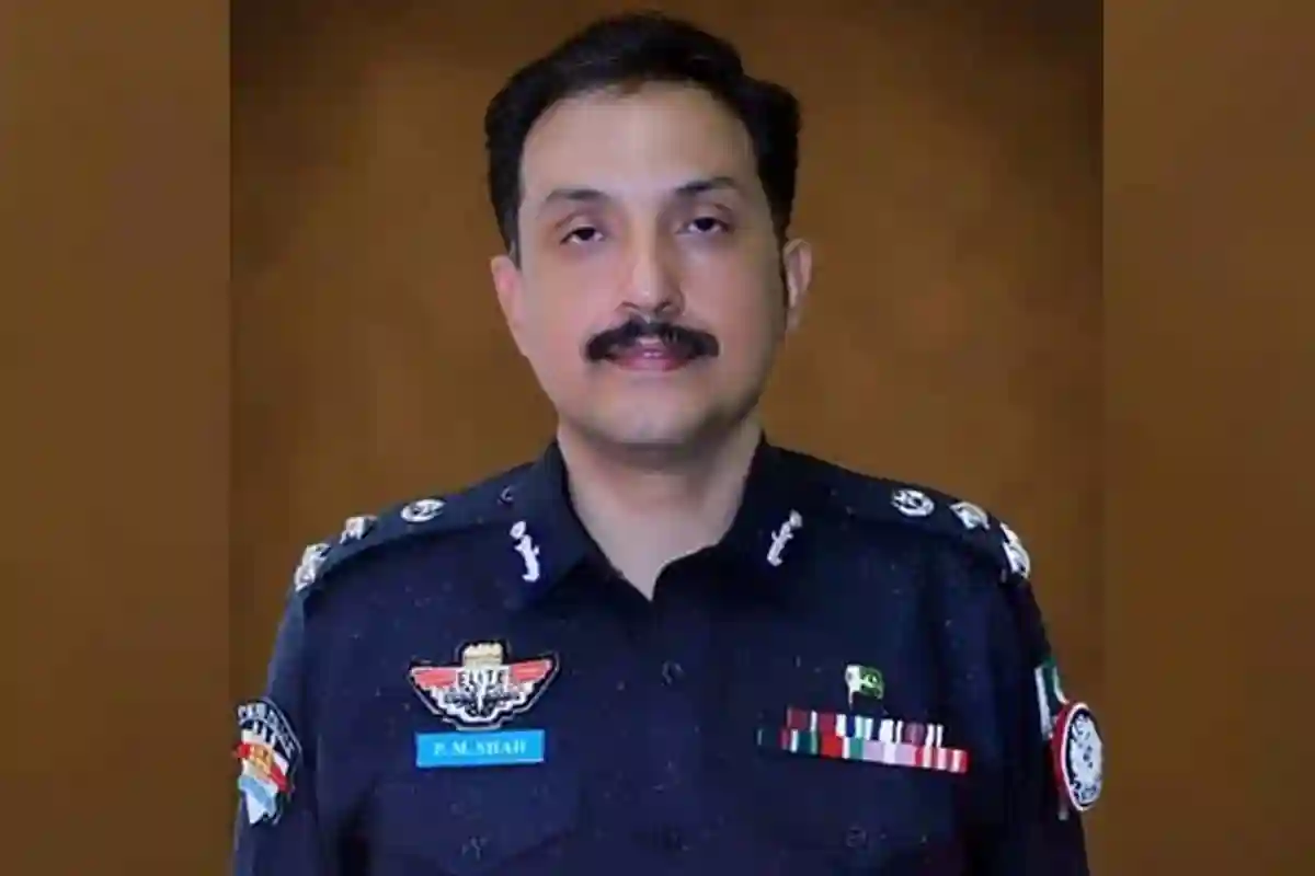 سانحہ گل پلازہ؛ ڈی آئی جی ٹریفک کراچی کو عہدے سے ہٹا دیا گیا