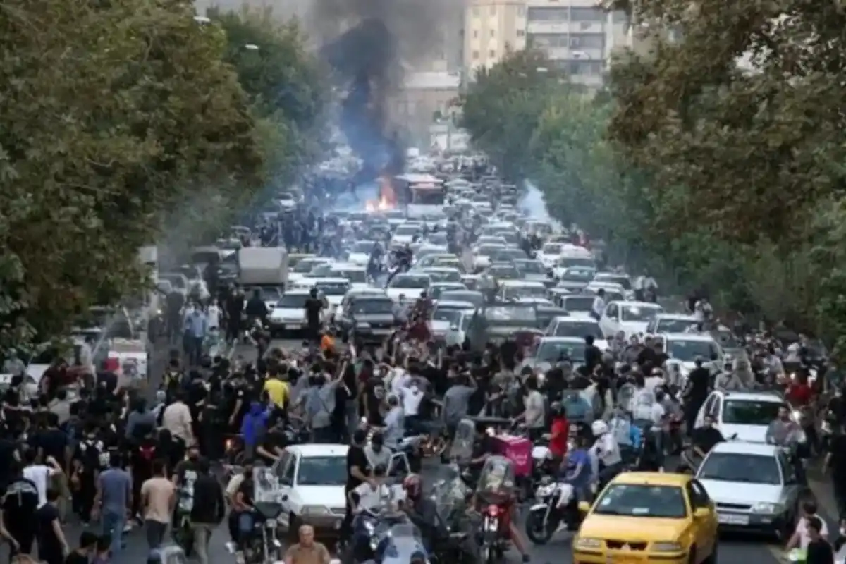 ایران میں پُرتشدد مظاہروں کی سازش کرنے والے غیر ملکی عناصر گرفتار