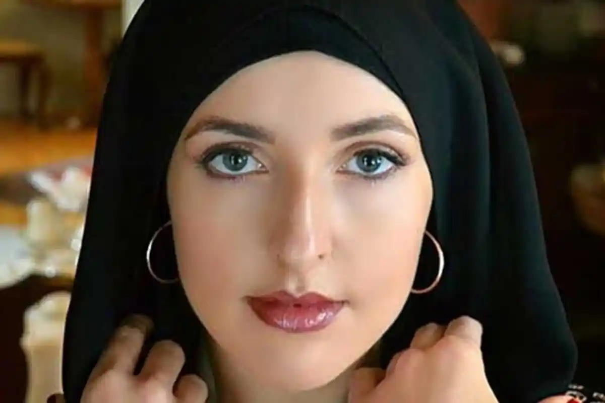 امریکی گلوکارہ جینیفر گروٹ کی قرآنی تلاوت نے دنیا بھر کے ناظرین کو متاثر کردیا