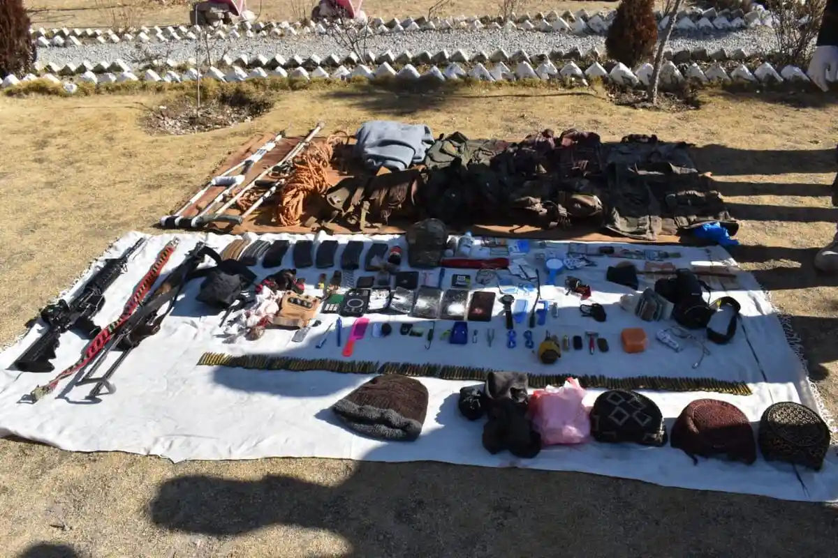 سیکیورٹی فورسز کی خیبرپختونخوا میں دو کارروائیاں، بھارتی پراکسی فتنہ الخوارج کے 11 خوارج جہنم واصل