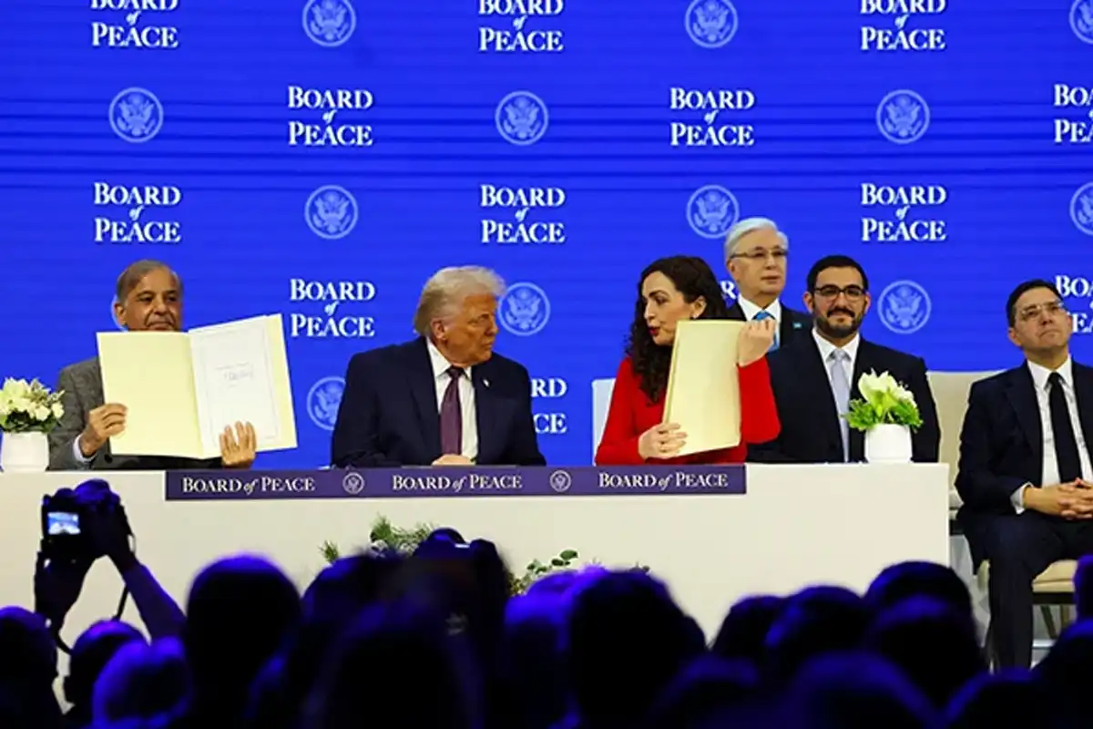 امریکی صدر ٹرمپ نے غزہ بورڈ آف پیس کا باقاعدہ اعلان کردیا؛ وزیراعظم شہبازشریف نے بھی دستخط کیے