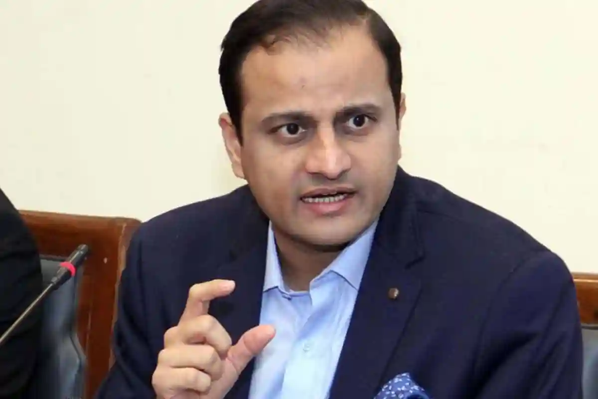 عمارتوں میں فائر سیفٹی سسٹم نصب ہونا چاہیے تاکہ ایسے حادثات نہ ہوں: میئر کراچی