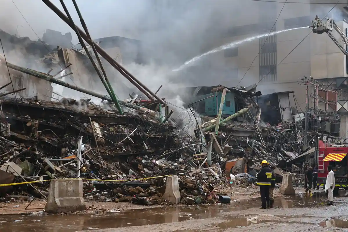 ‘چاروں طرف سے پھنس گیا ہوں’، سانحہ گل پلازہ میں انتقال کرنے والے شہری کا مبینہ آخری آڈیو پیغام وائرل