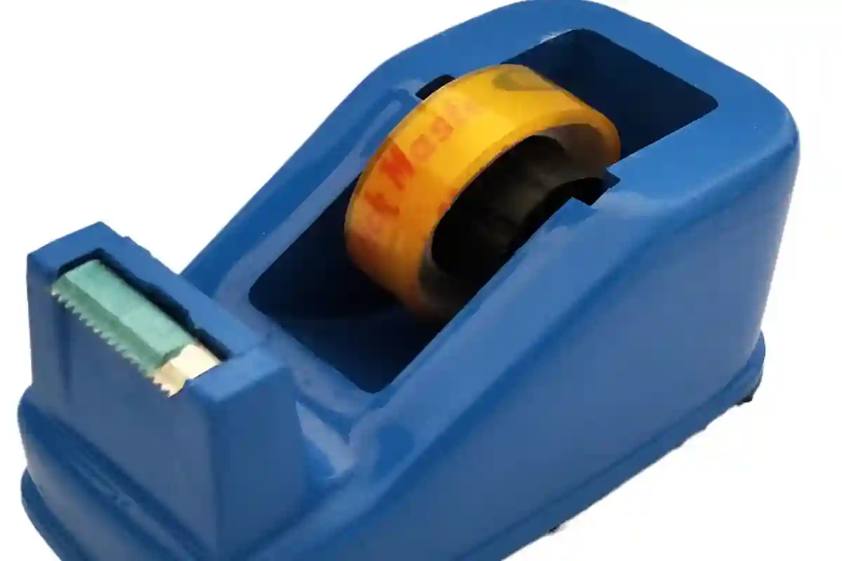 اسکاچ ٹیپ کو آپ چپکانے سے ہٹ کر کن حیران کاموں کیلئے بھی استعمال کرسکتے ہیں؟ حیرت انگیز استعمال جانیے