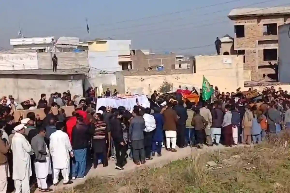 ترلائی مسجد و امام بارگاہ خدیجتہ الکبریٰ کے شہدا کی نماز جنازہ ادا کردی گئی