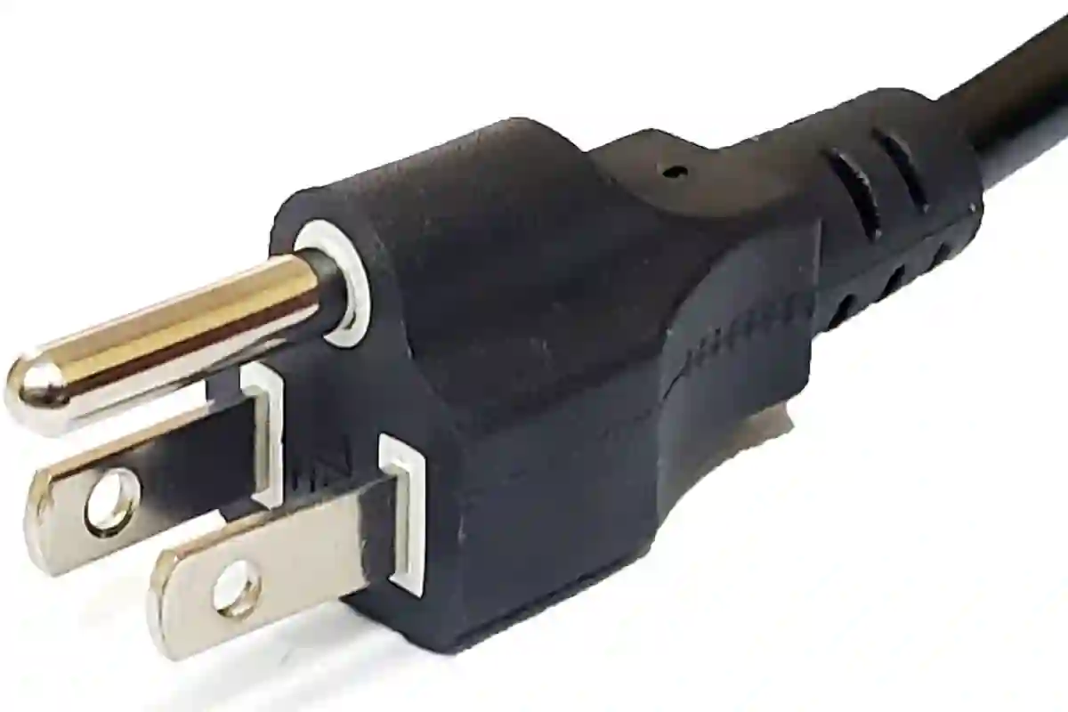 کچھ پلگز میں 3 پنز کیوں ہوتی ہیں؟ دلچسپ وجہ سامنے آگئی