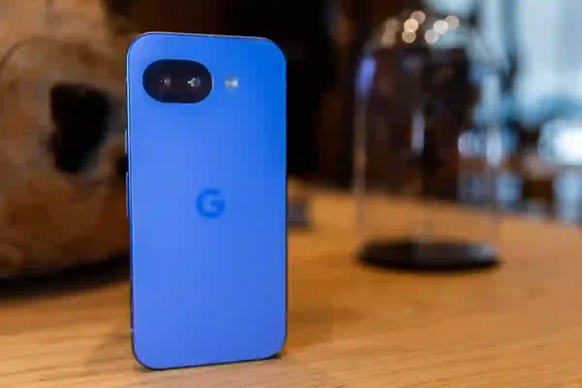 کم قیمت میں لمبی بیٹری لائف اور زبردست کیمرہ! گوگل پکسل 10 اے متعارف؛  قیمت جانیے