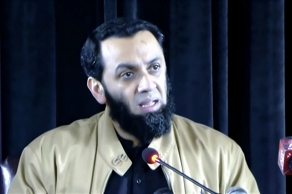 دہشت گردوں  کے گرد بہت حد تک گھیرا تنگ کردیا گیا، عطا تارڑ