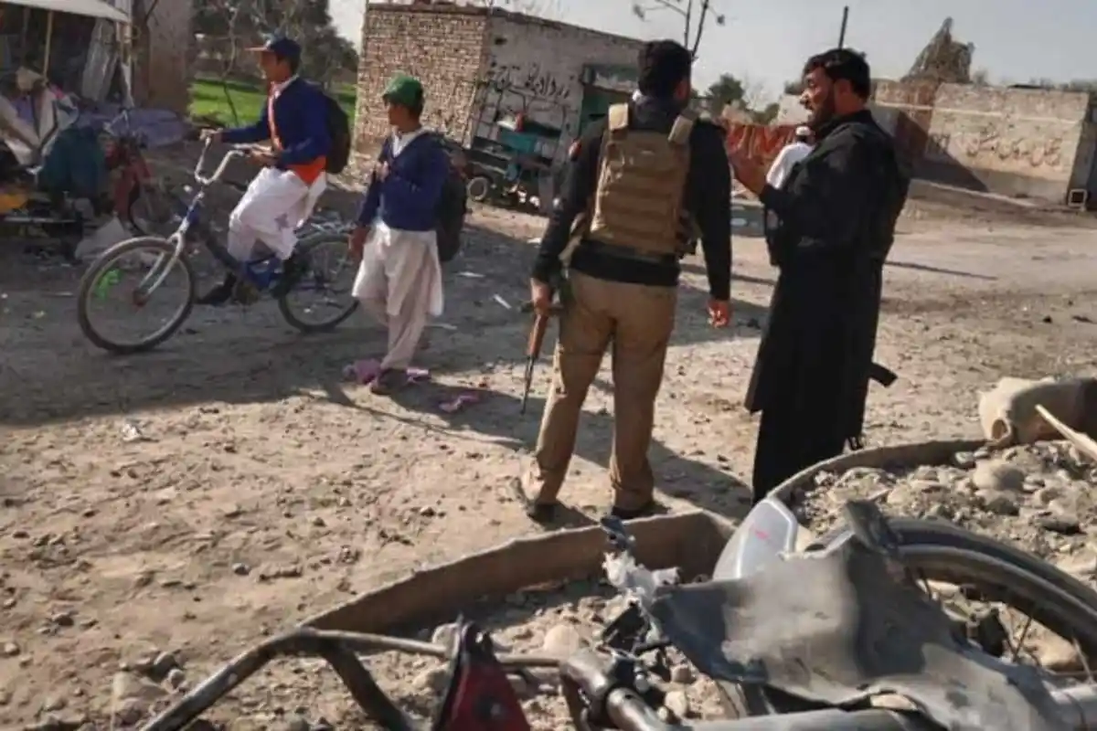 بنوں میں تھانے کے قریب دھماکا، 2 افراد جاں بحق جبکہ متعدد زخمی