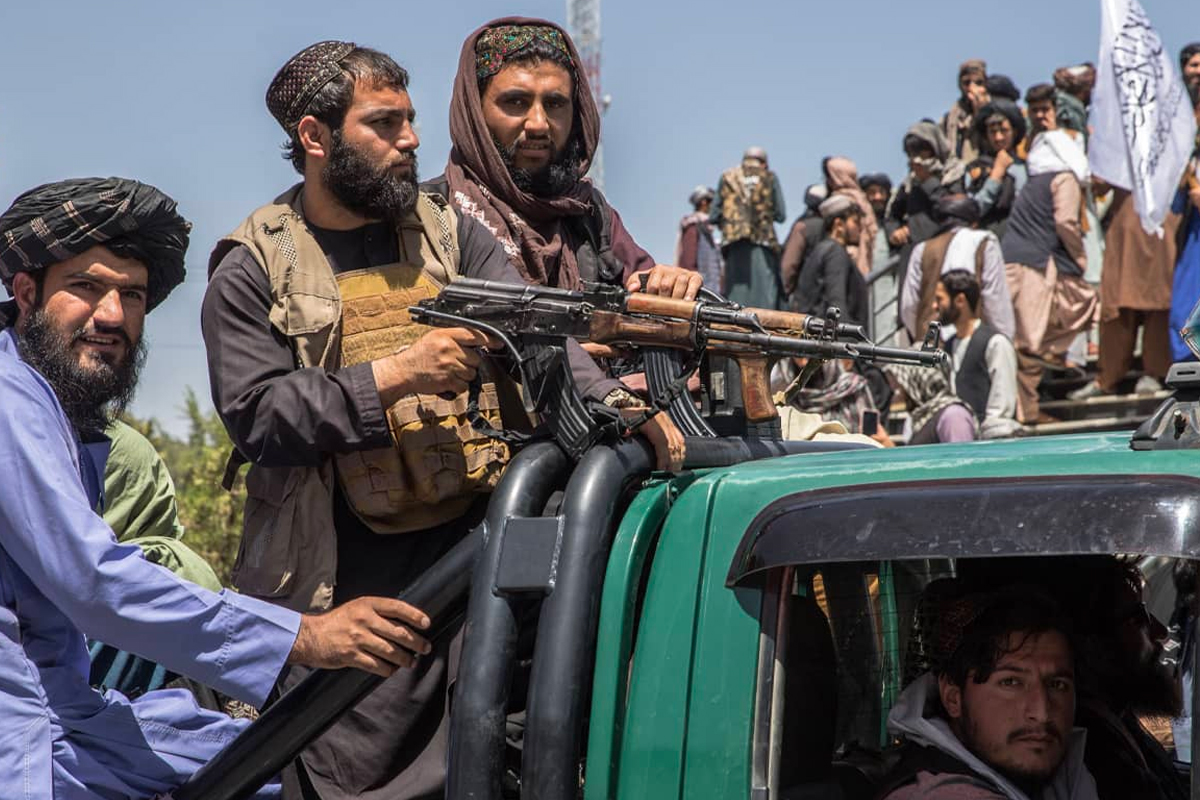 طالبان دہشت گرد تنظیموں کی سرپرستی کے باعث سفارتی تنہائی کا شکار ہیں : افغان جریدہ