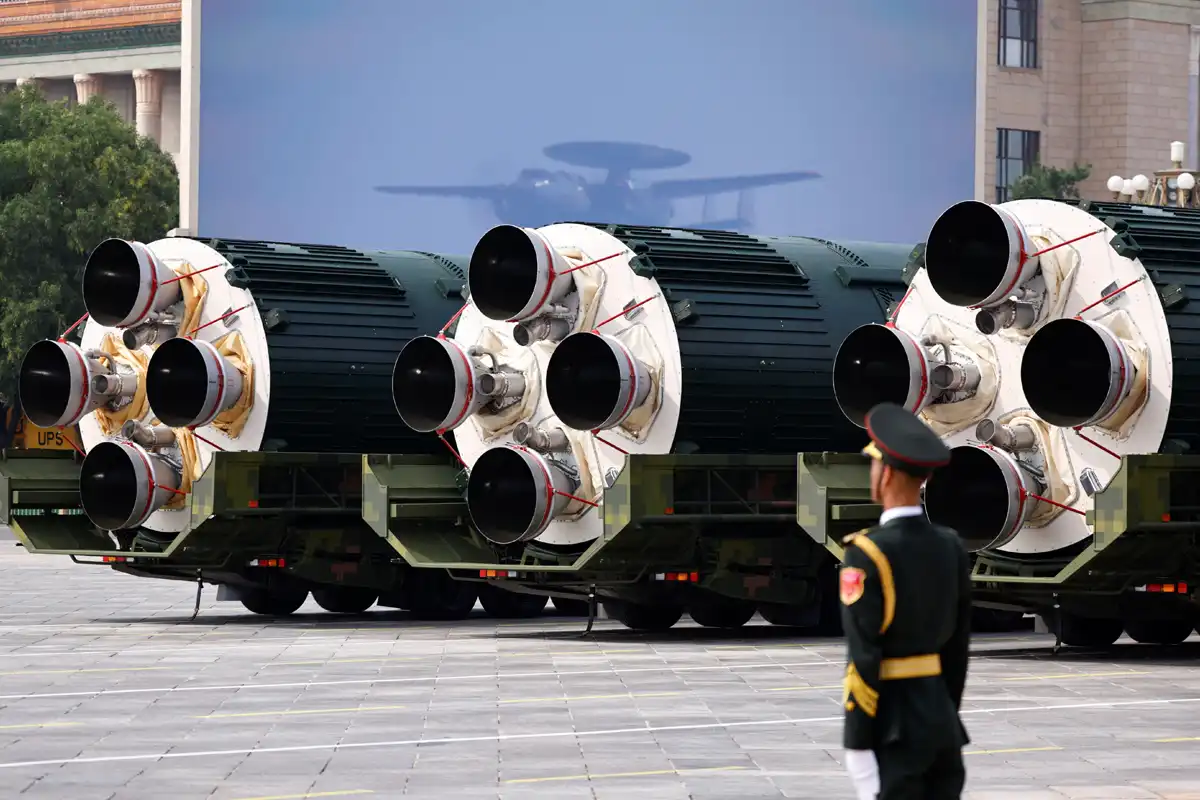 عالمی قیادت کا خلا، مغرب کی کمزوریاں: چین بغیر جنگ عالمی طاقت بن رہا ہے : فنانشل ٹائمز