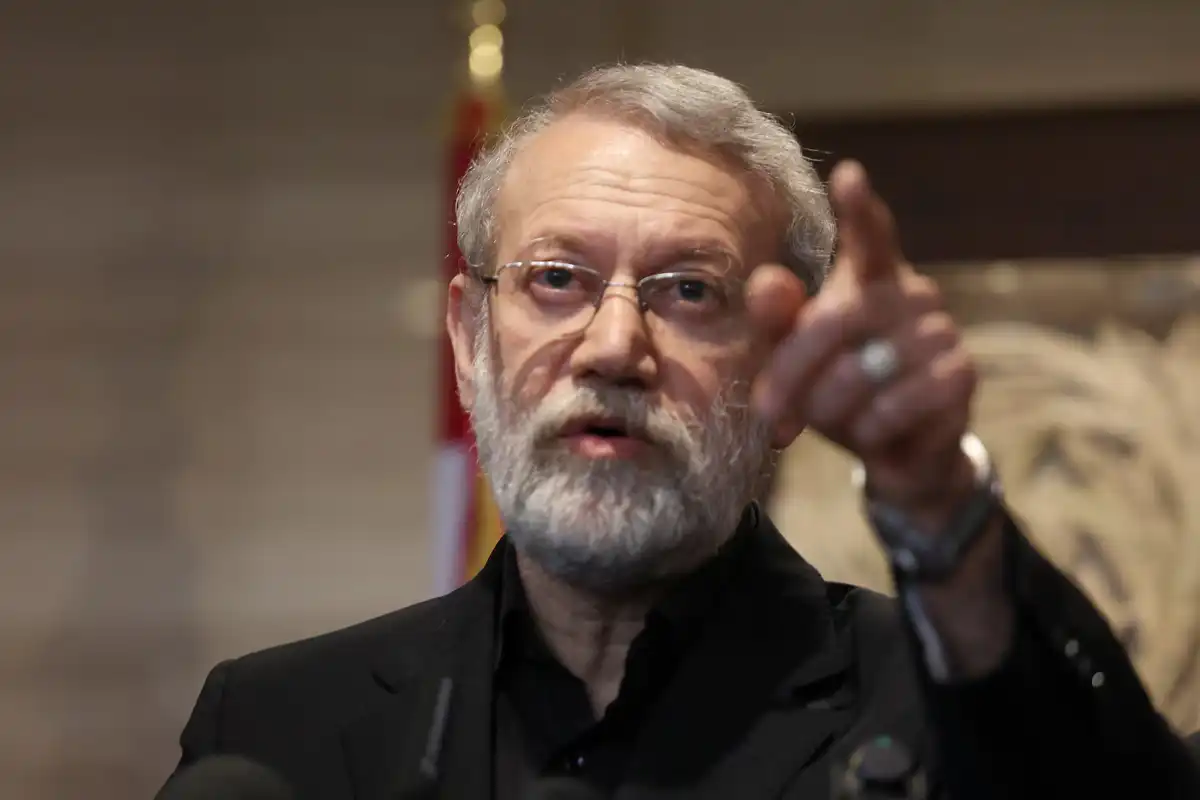 ایران کے اعلیٰ سیکیورٹی عہدیدار جوہری مذاکرات کیلئے عمان پہنچ گئے