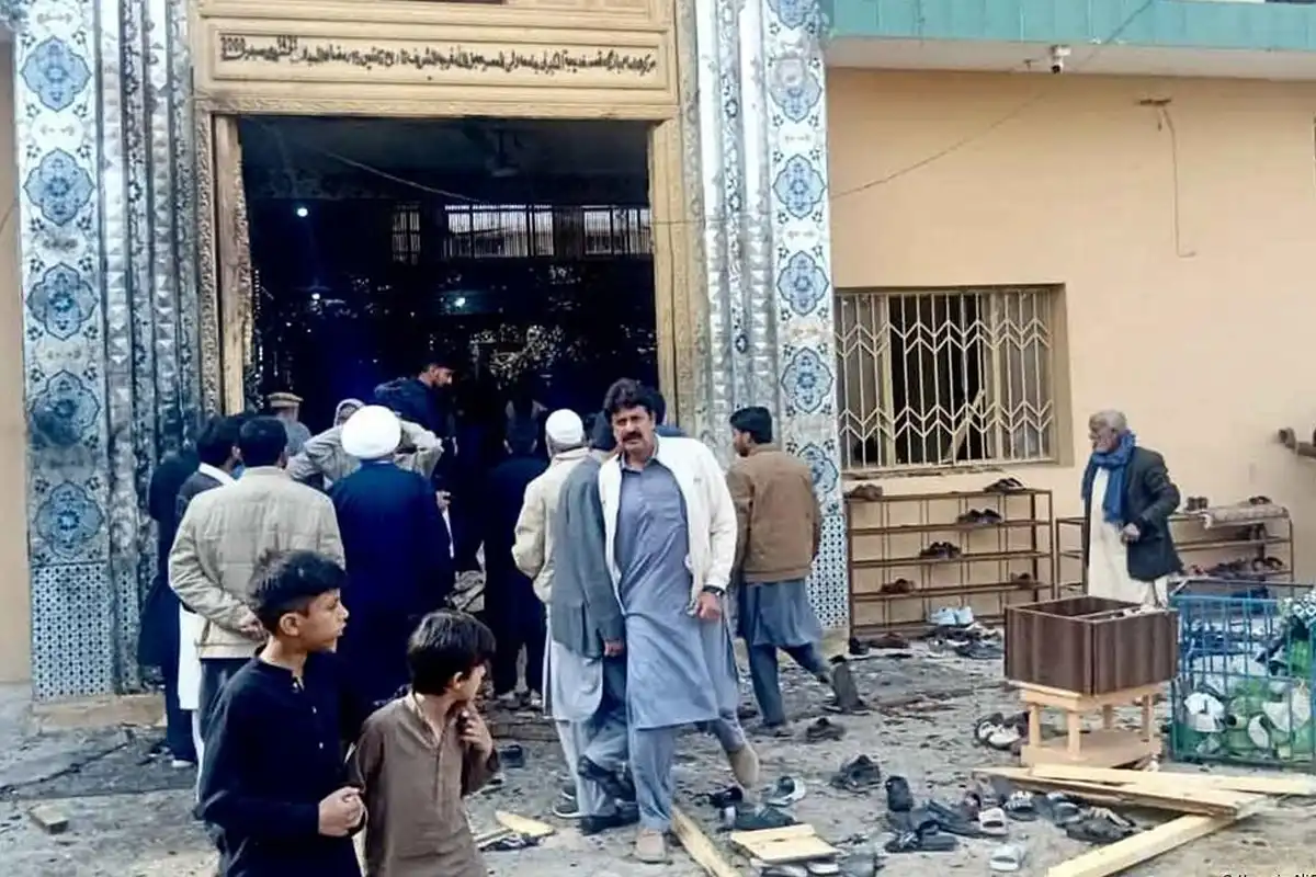 ترلائی امام بارگاہ سانحہ، شہداء کے ورثاء کو پچاس لاکھ کے چیکس فراہم