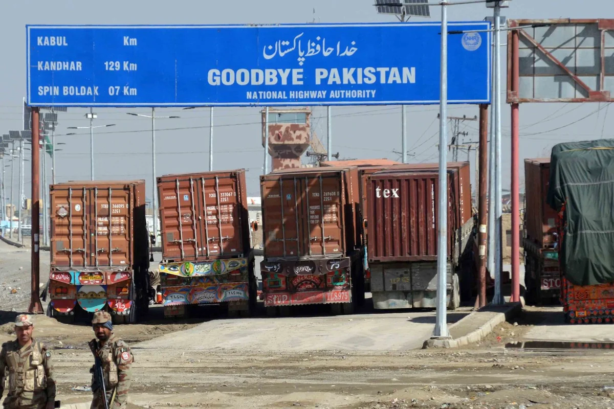 پاک افغان سرحد کی بندش: عالمی جریدے نے پاکستان کے فیصلے کو درست قرار دے دیا