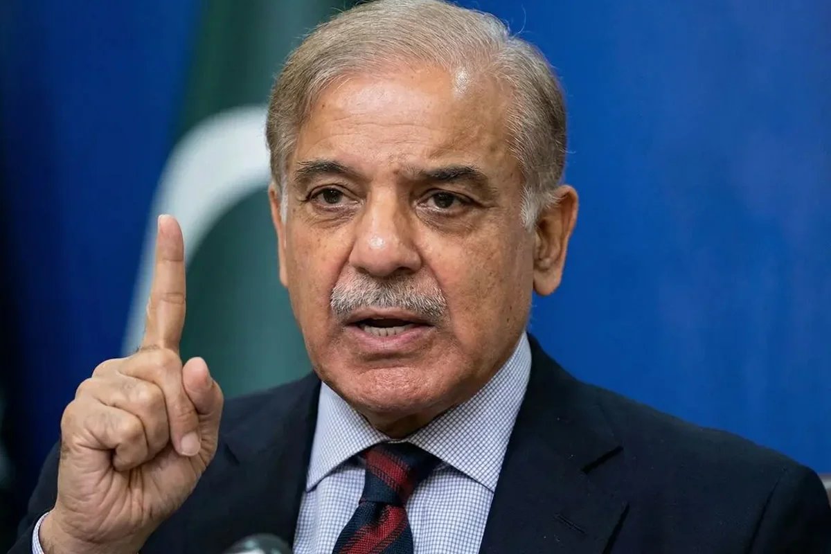 ملکی دفاع پر کوئی سمجھوتہ نہیں ہوگا، ہر جارحیت کا کچلنے والا جواب دیں گے: وزیرِ اعظم