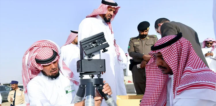 سعودی عرب میں رمضان المبارک کے چاند کی رویت کیلئے مرکزی اجلاس شروع، پہلا روزہ بدھ کو ہونے کا امکان