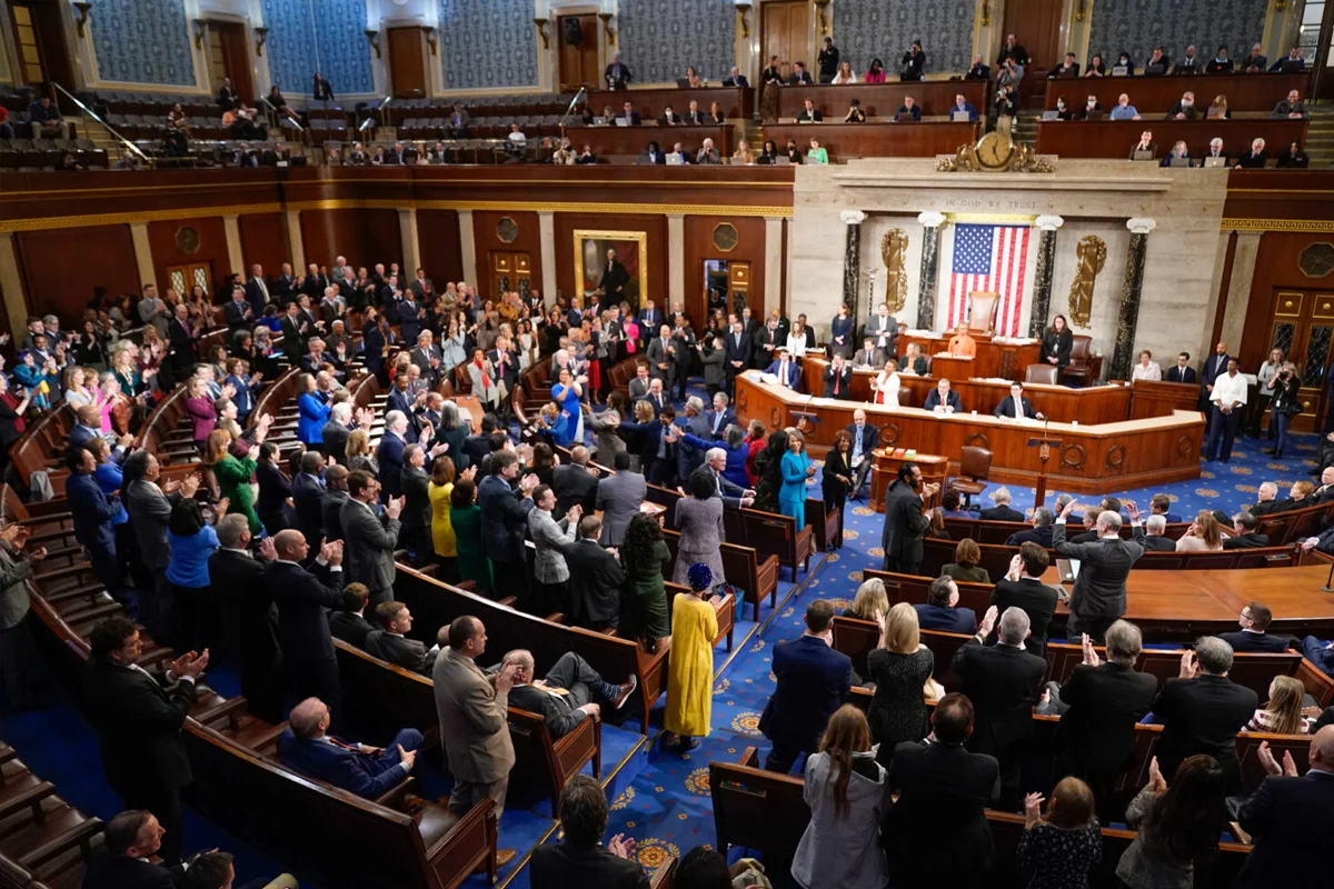 ایران کے خلاف ممکنہ جنگ کی اجازت دینے یا روکنے پر کانگریس میں سخت بحث