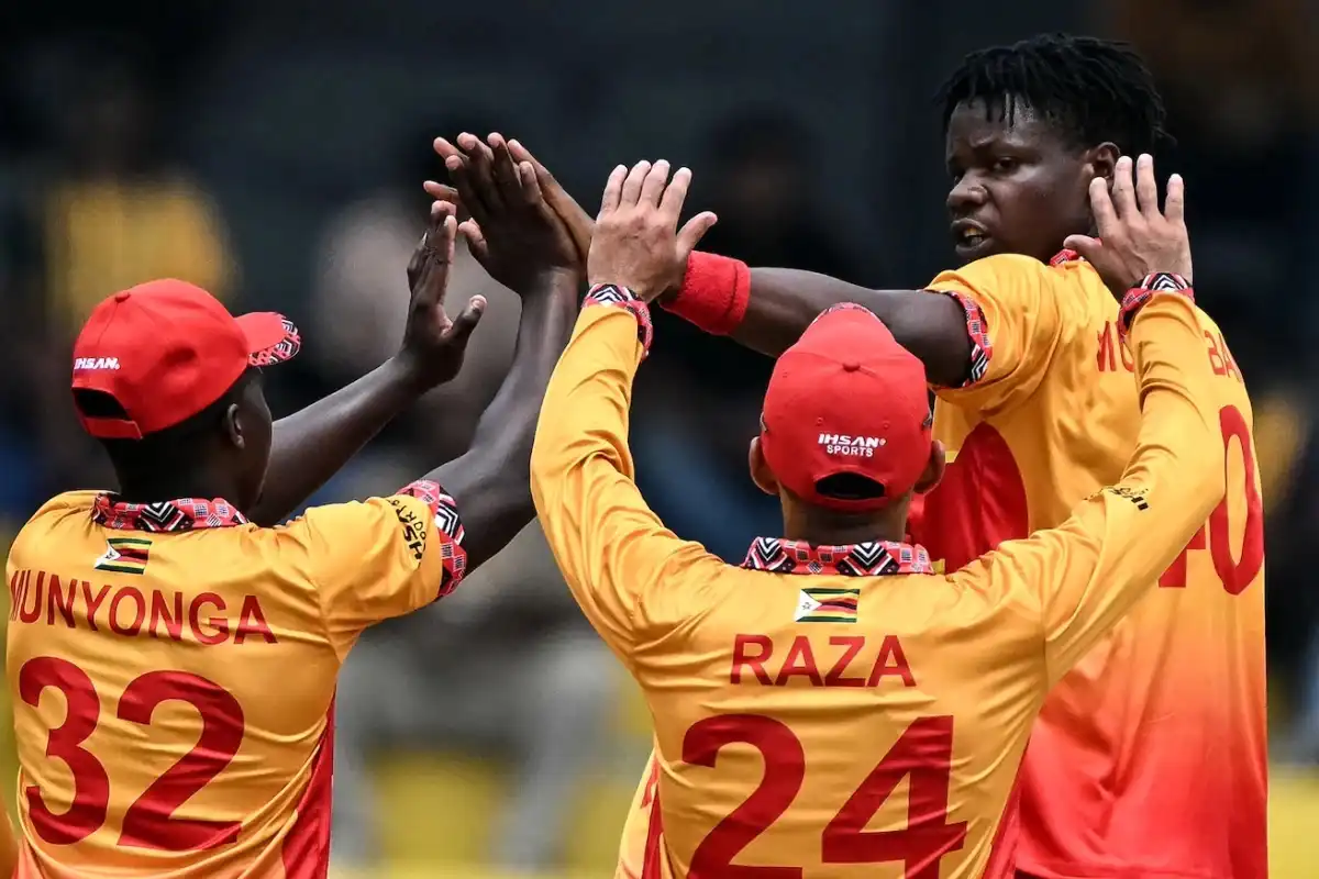 ٹی 20 ورلڈکپ کا بڑا اپ سیٹ؛ آسٹریلیا کو زمبابوے نے شکست دے دی